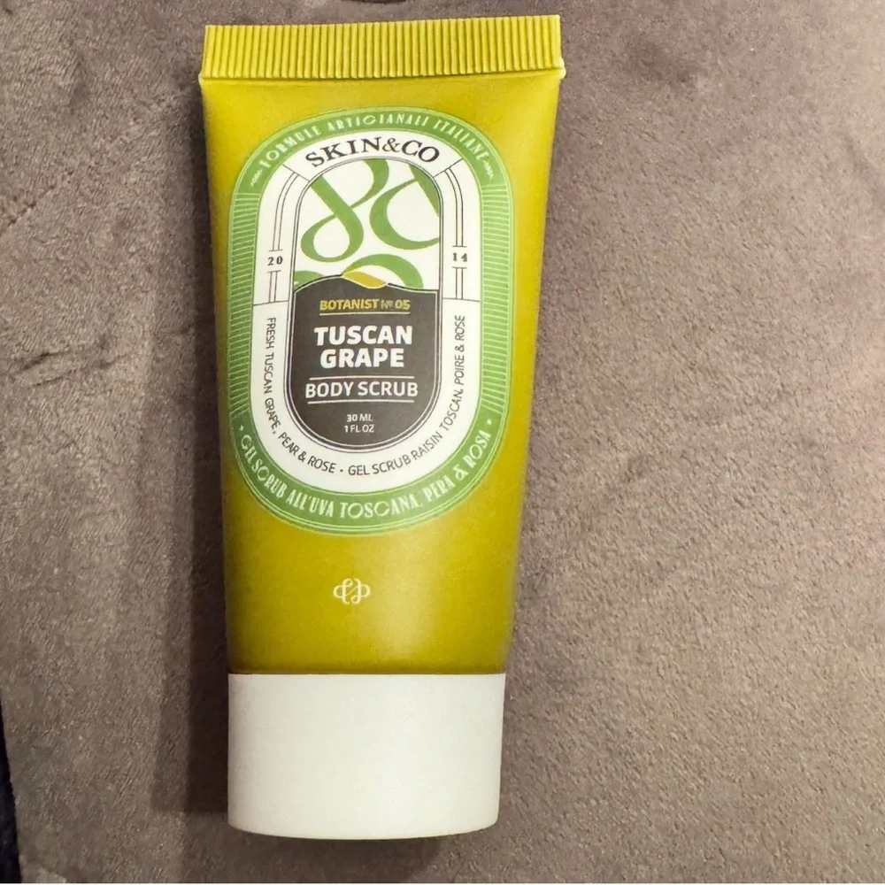 SKIN & CO ROMA ‘Tuscan Grape’ Body Scrub